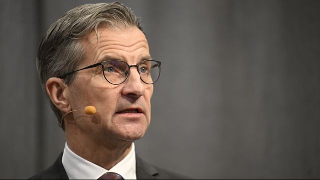 Riksbankschef Erik Thedéen håller tal. Foto: Fredrik Sandberg/TT