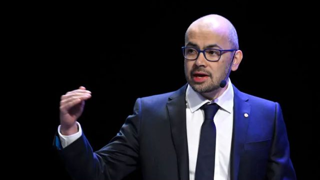 Demis Hassabis, vd för Google DeepMind, har undertecknat den nya AI-policyn som öppnar för militär användning. Foto:TT