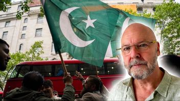 Pakistan ligger 6000 kilometer från Storbritannien, men för vissa ligger det betydligt närmre. Foto: Alberto Pezzali / TT