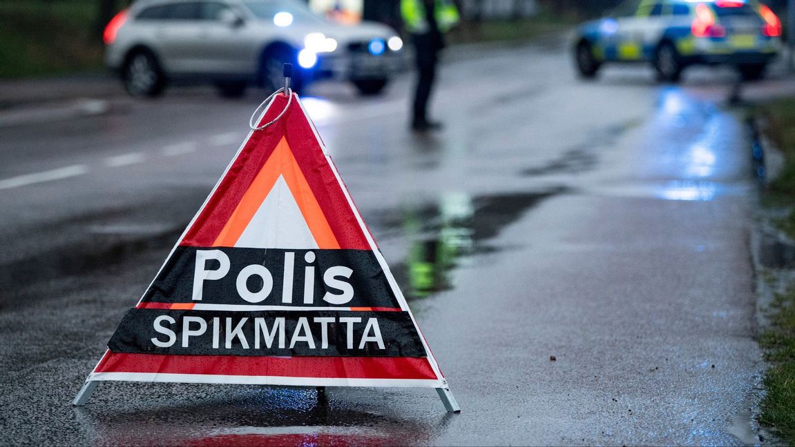 Polisen lade ut spikmatta för att stoppa mannen. Arkivbild. Foto: Johan Nilsson/TT.