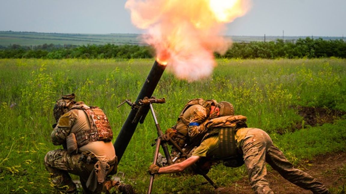 Ukrainska soldater vid fronten. Arkivbild. Foto: AP