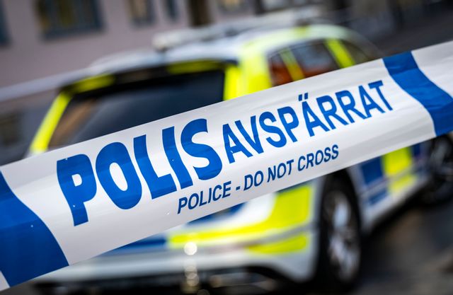En person hittades död utomhus i centrala Lysekil tidigt på torsdagsmorgonen. Foto: Johan Nilsson/TT