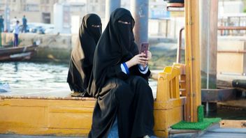 Kvinnor iklädda niqab. Genrebild. Foto: Michael Wave/Unsplash