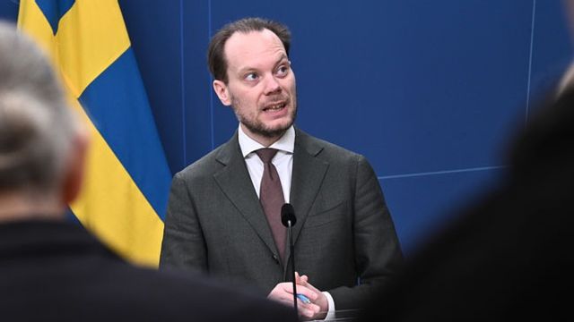 SD:s klimat- och miljöpolitiska talesperson Martin Kinnunen vill att regeringen sätter press på EU för att ändra klimatpolitiken. ”LULUCF-förordningen är väldigt problematisk för den gröna omställningen”, säger han till Bulletin. Foto: Claudio Bresciani/TT.