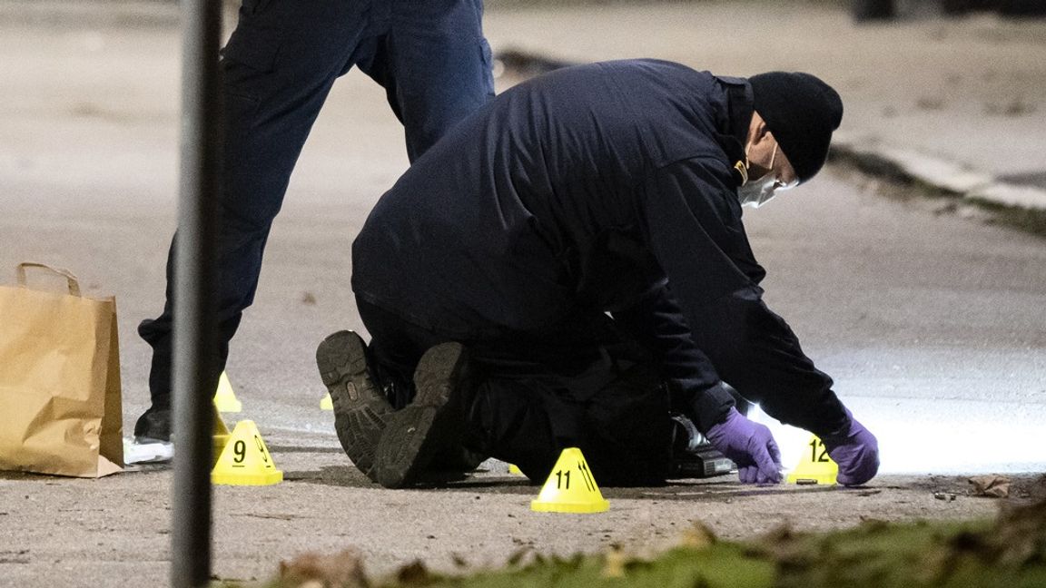 Tre män har dömts för skottlossning vid en matbutik i Södertälje. Foto: Johan Nilsson/TT