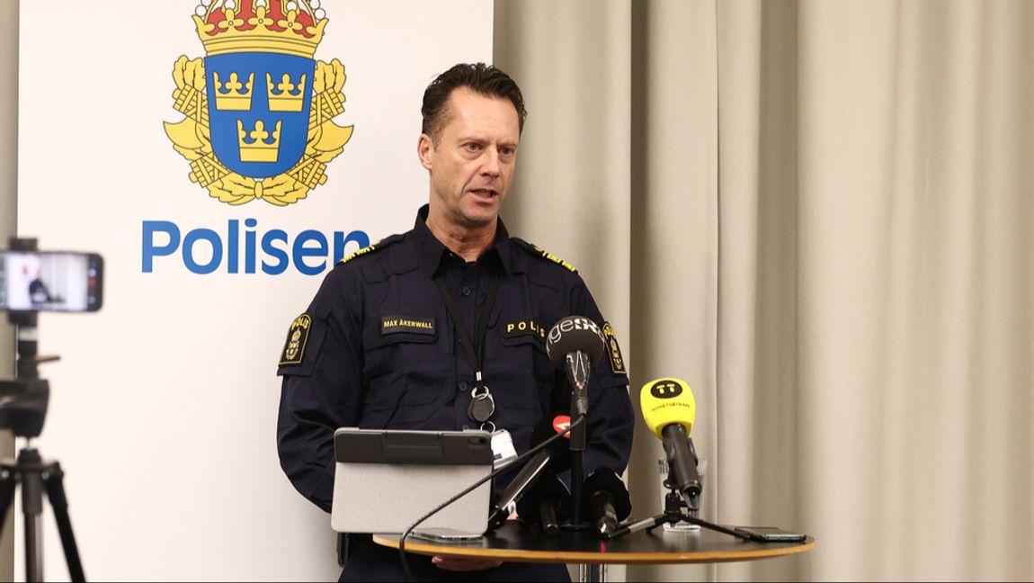 Max Åkerwall, biträdande polisområdeschef i Stockholm syd och kommenderingschef, under en pressträff om den försvunna kvinnan i Salem som nu hittats död. Nils Petter Nilsson/TT