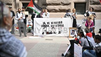 Hatet har tagit över gatorna, här utanför riksdagen. Varför lät vi det hända? Foto: Lars Schröder/TT