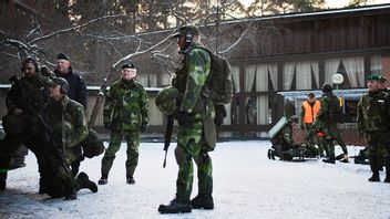 Kungen besöker Försvarsmaktens övning Birger Jarl 25 i Stockholm. Foto: Viktoria Bank/TT