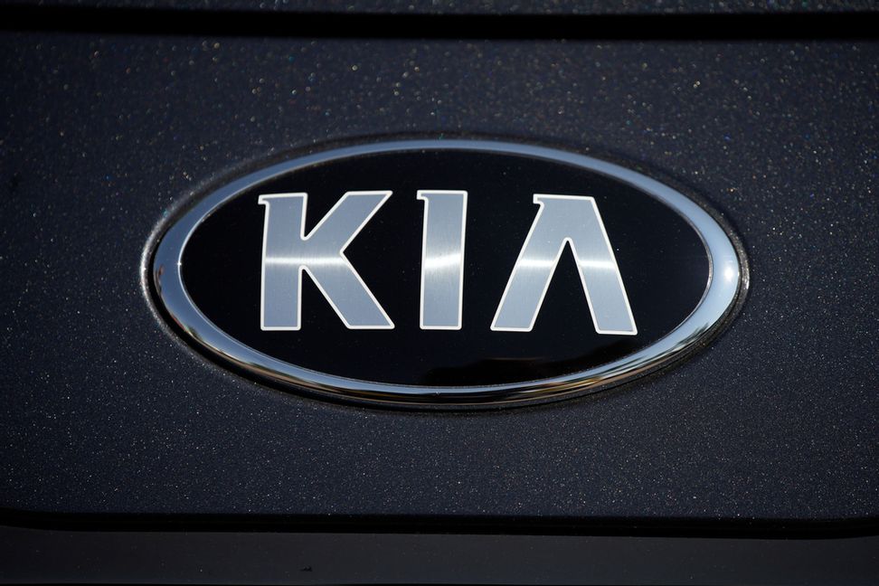 Kia återkallar över 640 000 hybridbilar, varav omkring 53 700 i Sverige. Arkivbild. Foto: David Zalubowski/AP/TT
