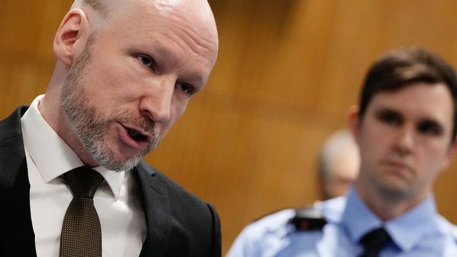 Anders Behring Breivik när han ankom till domstolen i Norge på tisdagen. Foto: Beate Oma Dahle/NTB/TT