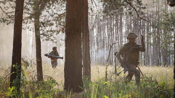 Ukrainska soldater i Luhansk. Foto: Roman Chop/AP/TT