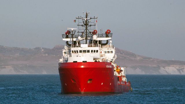Räddningsbåten Ocean Viking tillhör den franska hjälporganisationen SOS Mediterranée. Arkivbild. Foto: Fabio Peonia/AP.