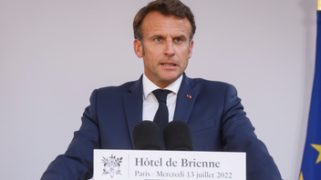 100 kända personer pekar på att ministern ska avgå. Foto: Thomas Padilla/AP/TT(arkivbild)