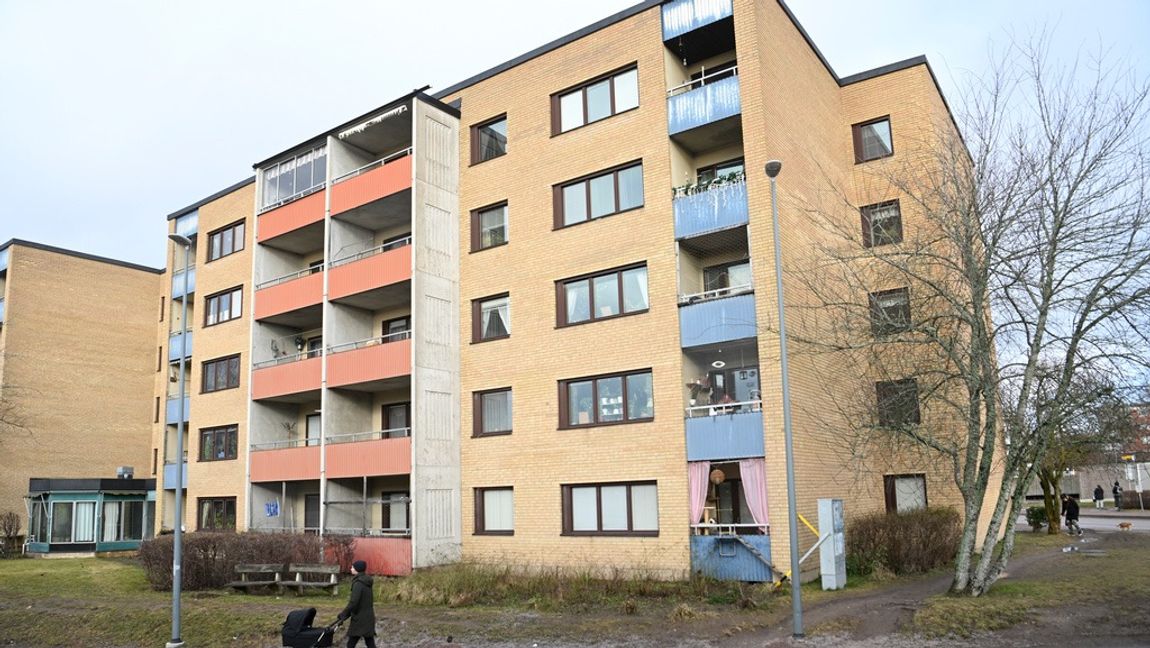 Oron för svensk ekonomi sprider sig. Nu är var fjärde orolig för ekonomin i bostadsrättsföreningen. Foto: Fredrik Sandberg/TT