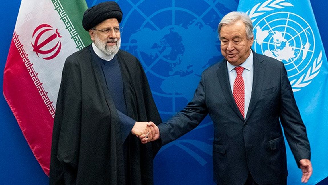 Irans president Ebrahim Raisi och FN:s generalsekreterare Antiono Guterres. Foto: Craig Ruttle/AP/TT