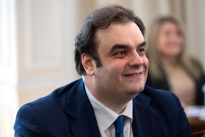 Kyriakos Pierrakakis är ny finansminister i Grekland sedan mars i år. Arkivbild. Foto: Yorgos Karahalis/AP/TT