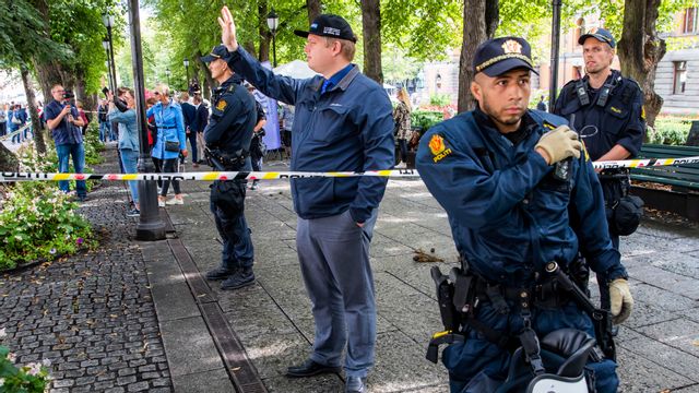 Rasmus Paludan besöker norska Selvstendighetspartiets valbod i Oslo i augusti 2019. Foto: Håkon Mosvold Larsen/NTB/TT.