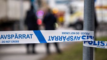 Delar av skolan spärrades av. Foto: Johan Nilsson/TT