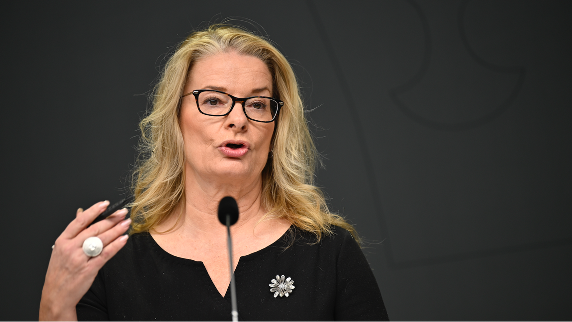 Skolminister Lotta Edholm (L). Skolverket får nu i uppdrag att ta fram stödmaterial för att förebygga sexbrott och andra grova brott i skolan. Foto: Pontus Lundahl/TT