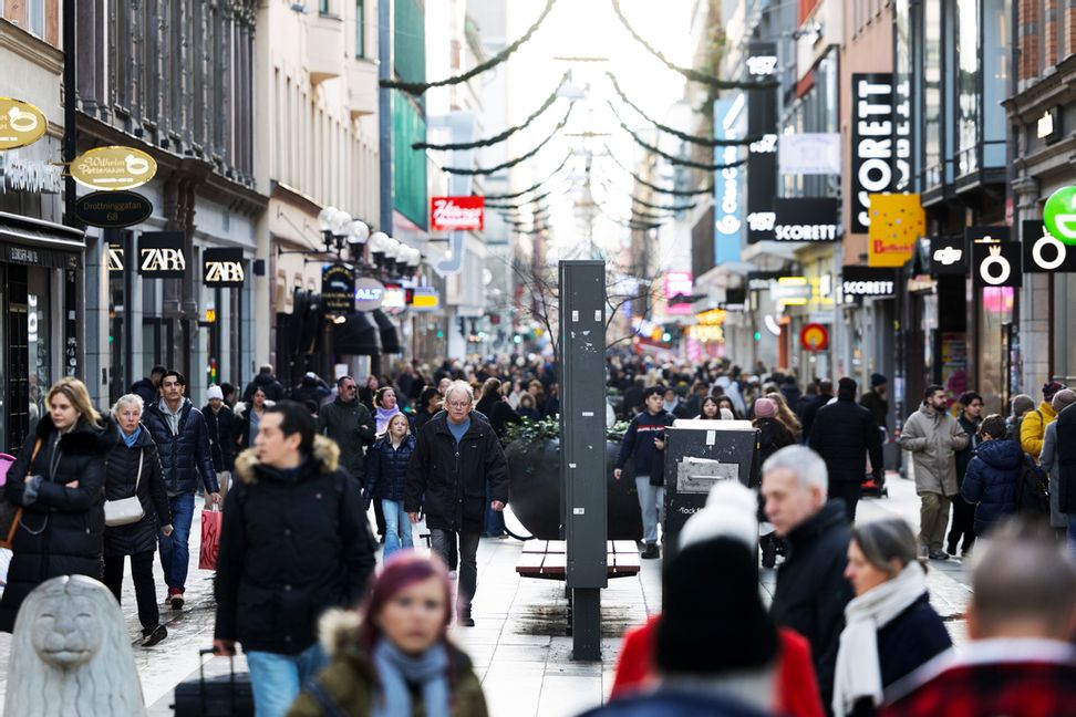 Bild från årets mellandagsrea på Drottninggatan i centrala Stockholm. Foto: Nils Petter Nilsson/TT