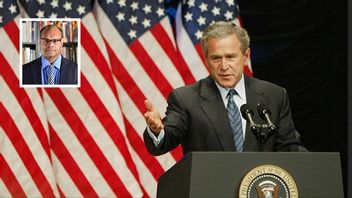 George W. Bush – Lika dålig som Hitler och Khomeini? FOTO: RON EDMONDS / TT