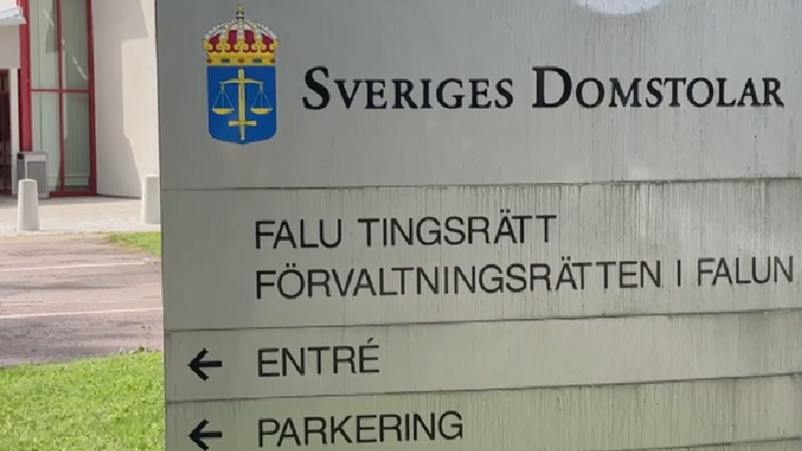 Fyra män döms för grovt hemfridsbrott samt grov misshandel av Falu tingsrätt. Foto: Skärmdump SVT