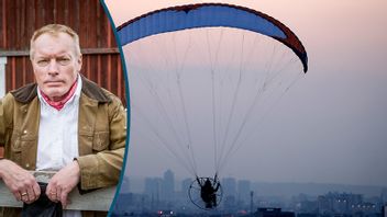 En hängglidare över staden Irbil, i KRG. Foto: Gustav Mårtensson / Hadi Mizban/AP Photo/TT