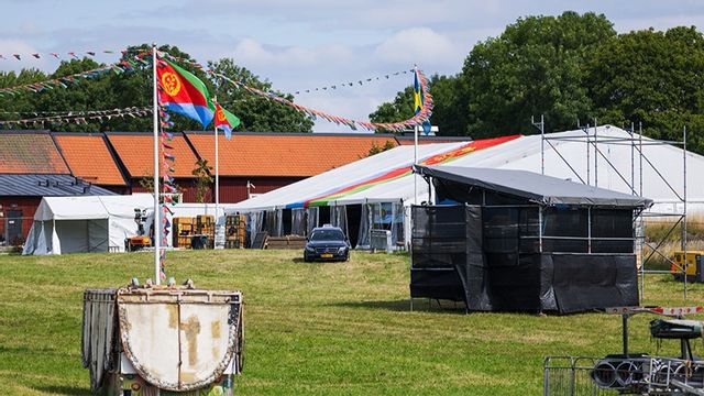 Tält har satts upp inför årets eritreanska kulturfestival på Järvafältet. Foto: Caisa Rasmussen/TT