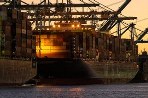 Fartyget MSC Aries beslagtogs av Iran 2024.  På bilden befinner sig fartyget i Los Angeles hamn. Arkivbild. Damian Dovarganes/AP/TT