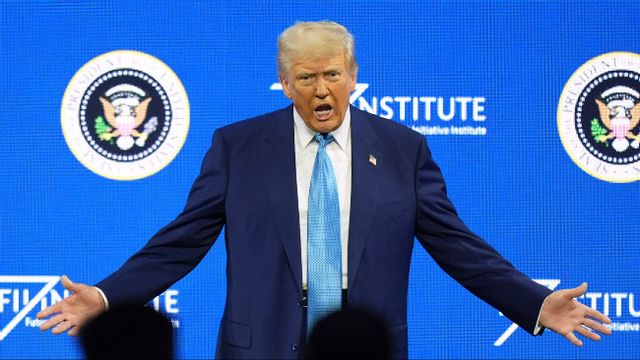 Donald Trump håller tal i Miami Beach, 19 Feb, 2025. Foto: AP Photo/Rebecca Blackwell 