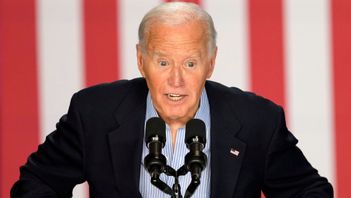 USA:s president Joe Biden talade vid ett kampanjmöte i Wisconsin på fredagen. Foto: MORRY GASH/AP/TT