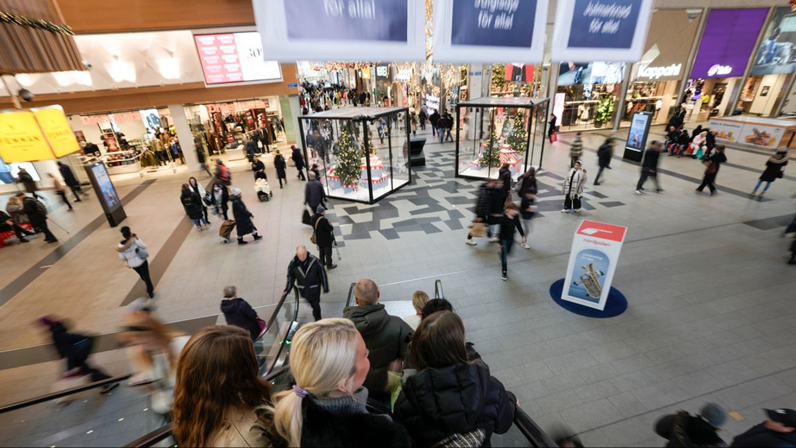 Nästa år får fler mer i plånboken i och med höga reallöneökningar spår LO-ekonomer. Arkivbild. Foto: Björn Larsson Rosvall/TT