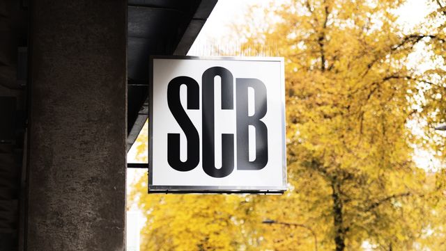 Det är höst hos SCB. Näringslivet rekryterar mindre och det offentliga mer. Indikatorer på att konjunkturnedgången kommer snart. Foto: Karin Wesslén / TT