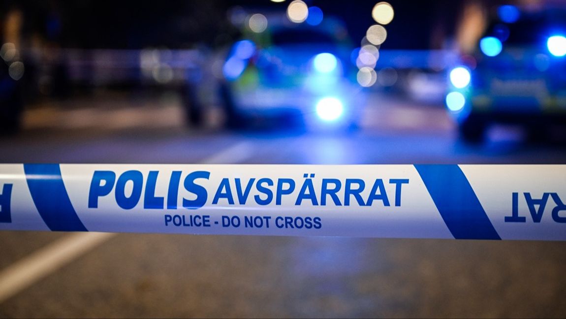 Skotthål har hittats i pizzerians fasad mot gatan. Arkivbild. Foto: FREDRIK SANDBERG/TT