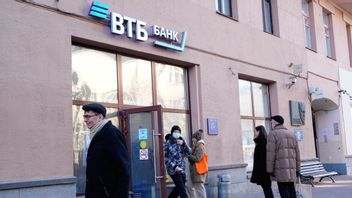 VTB Bank står på EU:s lista över banker som kan stängas av från Swift. Arkivbild. Foto: Pavel Golovkin AP/TT