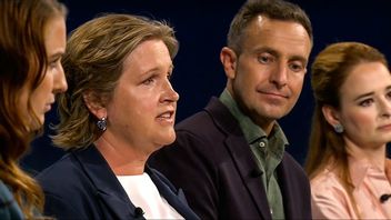 Karin Karlsbro hade det tungt i SVT:s slutdebatt tycker John Gustavsson. Foto: SVT