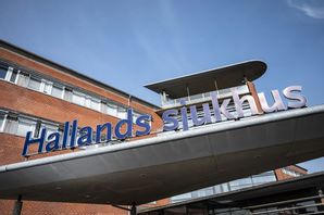Hallands sjukhus i Halmstad har gjort en anmälan till Inspektionen för vård och omsorg sedan en patient med tarmvred avlidit. Arkivbild. Foto: Johan Nilsson/TT