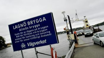 Mannen for ner i vattnet vid Norra Lagnös färjeläge och omkom. Foto: Stefan Bladh SvD / TT