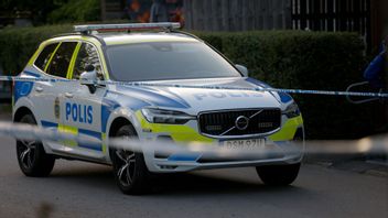 Polis på plats i Skäggetorp, Linköping där en skjutning ägde rum på tisdagen. Foto: Andreas Hillergren/TT