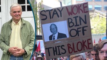 ”Stay woke” är slagordet för dagen. Här vid en klimatdemonstration i Melbourne. Foto: John Englart (CC BY-SA 2.0)