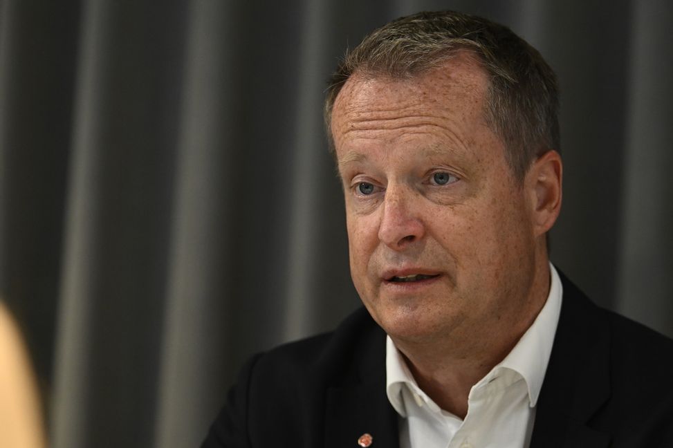 Anders Ygeman (S) deltar på dagens möte med justitieminister Gunnar Strömmer om säkerheten för riksdagsledamöter. Arkivbild Oscar Olsson/TT