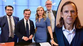 Samlade och eniga. Jimmie Åkesson (SD), Ulf Kristersson (M), Ebba Busch (KD) och, sist men inte minst, Johan Pehrson (L). Foto: Jonas Ekströmer/TT