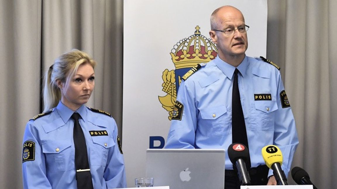 De utpekade polischeferna Löfving och Staaf. Foto: Janerik Henriksson/TT 