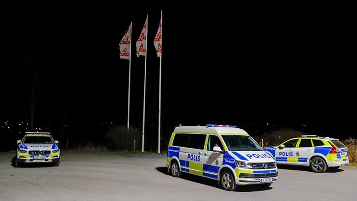 Polisen hittade under måndagskvällen flickans kropp. En tonåring har anhållits, misstänkt för mord. Foto: Adam Ihse / TT /