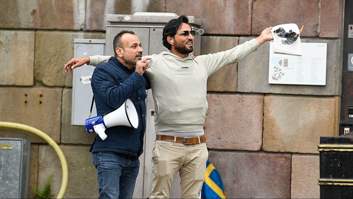 Salwan Najem och Salwan Momika vid Mynttorget i Stockholm, sommaren 2023. Foto: Oscar Olsson/TT