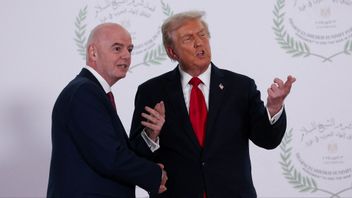FIFA:s president Gianni Infantino är nära vän med USA:s president Donald Trump. Foto: Suzanne Plunkett/AP/TT