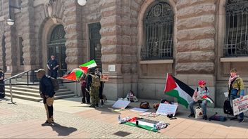 Palestina-”läger” utanför riksdagen: ”Krossa sionismen”