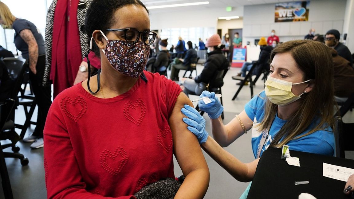 Vaccination i Denver, USA.
Foto: David Zalubowski/AP