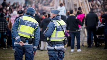 Moderaterna vill nu utöka ordningsvakters närvaro till fler torg och kollektivtrafiknav i staden.Foto: Johan Nilsson / TT. 