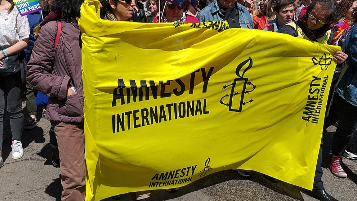 Amnesty kallar sig neutralt. Christoffer Jonsson menar att verkligheten ser annorlunda ut. Foto: Silanoc, CC BY-SA 4.0, via Wikimedia Commons